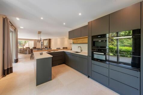 Kitchen (2)