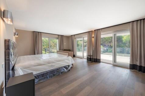 Bedroom (1)