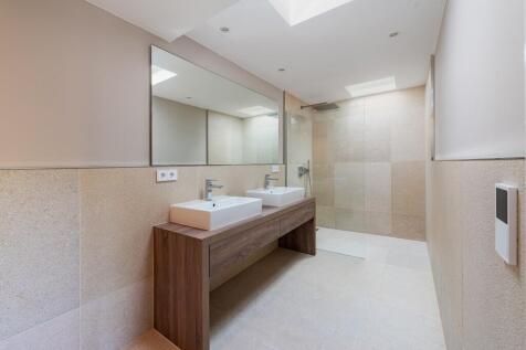 Bathroom (2)