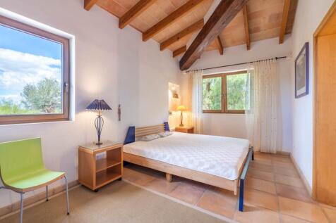 Bedroom (1)