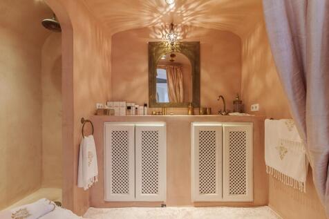 bathroom (1)