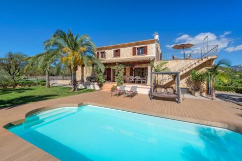 Exterior and Pool