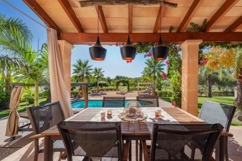 Covered Terrace (1)