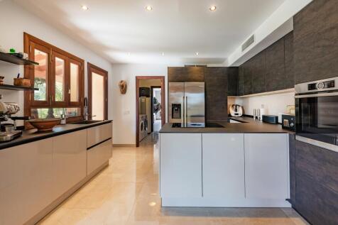 Kitchen (2)
