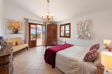 Bedroom (2)