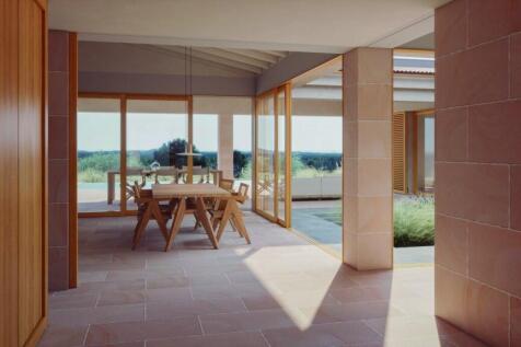 Dining (1)