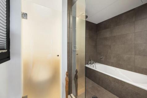 Bathroom (2)