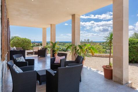 Covered Terrace