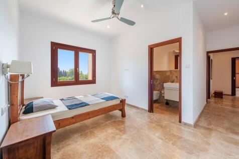 Bedroom (5)