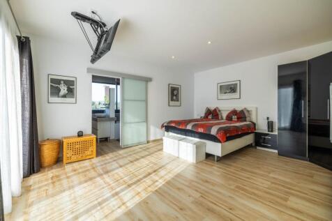 Bedroom (3)