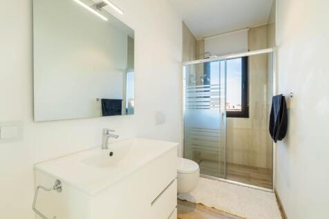 Bathroom (2)