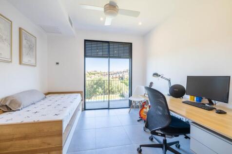 Bedroom (2)