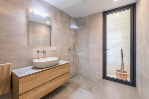 Bathroom (1)