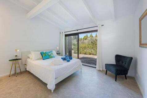 Bedroom (6)