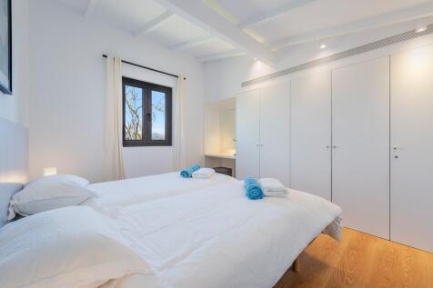 Bedroom (5)