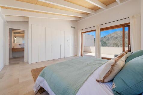 Bedroom (2)