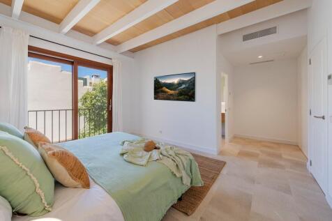 Bedroom (4)