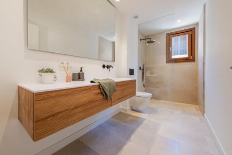 Bathroom (3)