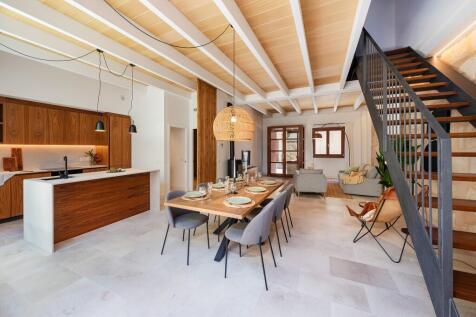 Dining (2)