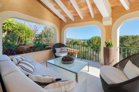 Covered Terrace (2)