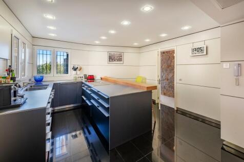Kitchen (2)