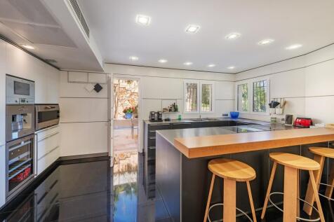 Kitchen (1)