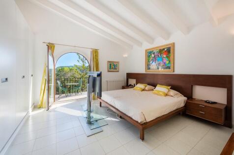 Bedroom (2)