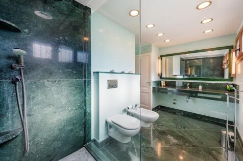 Bathroom (4)