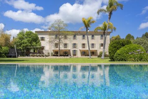 Exterior and Pool