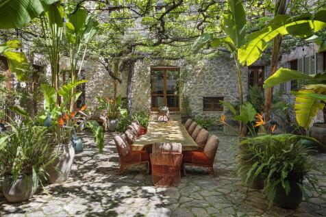 Courtyard
