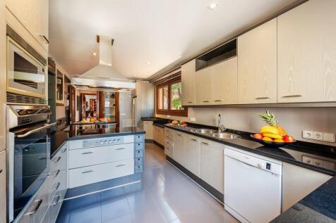 Kitchen (2)