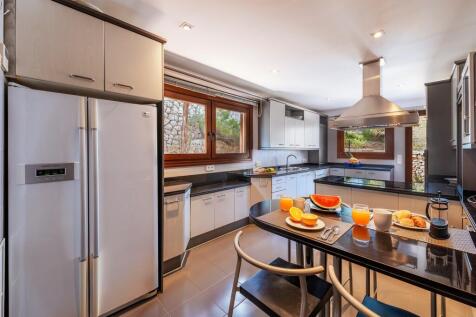Kitchen (1)