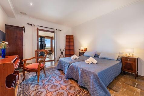 Bedroom (1)