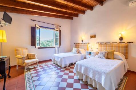 Bedroom (1)