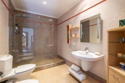 Bathroom (2)