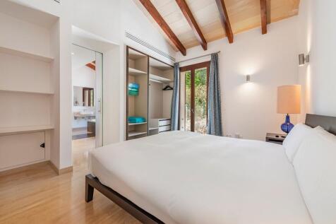 Bedroom (2)