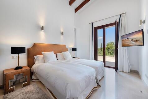Bedroom (3)