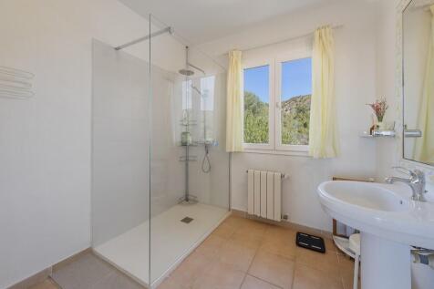 Bathroom (1)