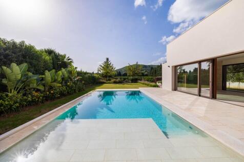 Exterior and Pool (3
