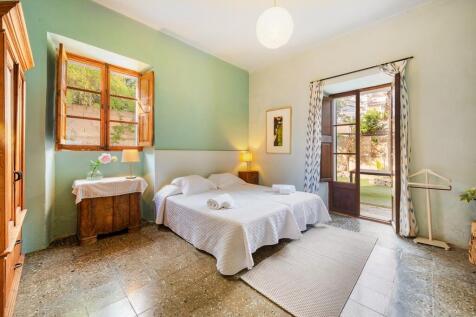 Bedroom (1)
