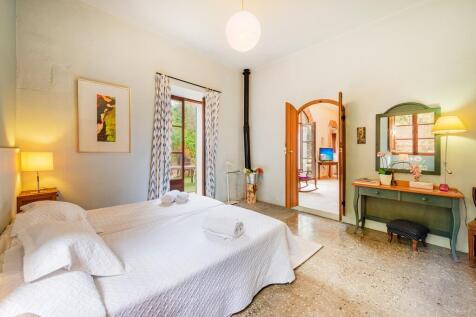 Bedroom (2)