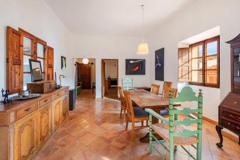 Dining (2)