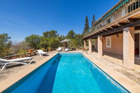 Exterior and Pool (2