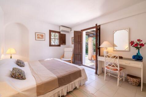 Bedroom (3)