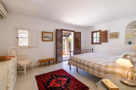 Bedroom (1)