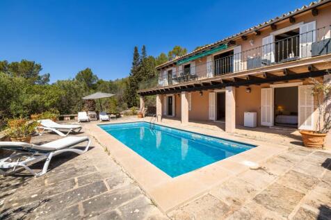 Exterior and Pool (1