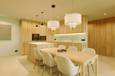 Dining (2)