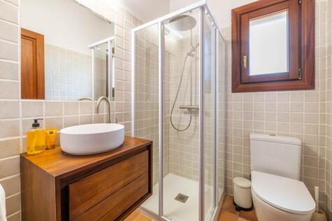 Bathroom (2)