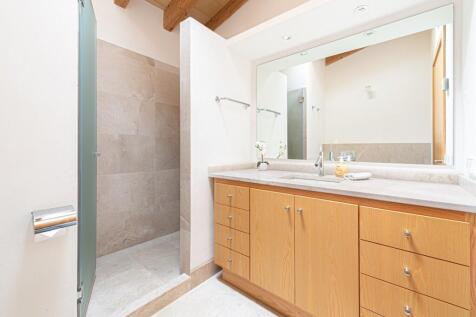 Bathroom (2)