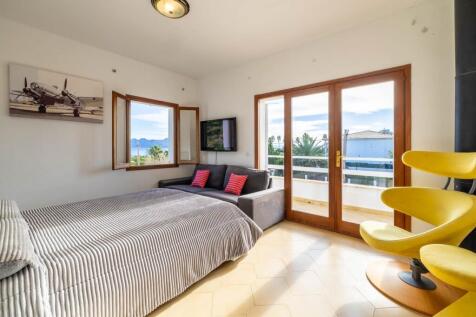 Bedroom (2)